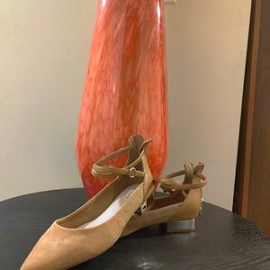 Aldo tan suede and leather flats with gold metallic heel size 7